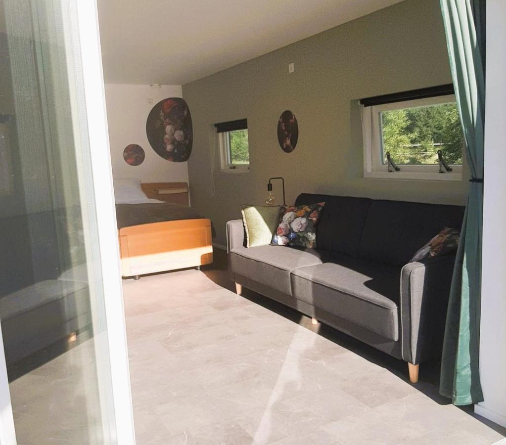 Grutsk Op 12 Bed and Breakfast Drachten Εξωτερικό φωτογραφία